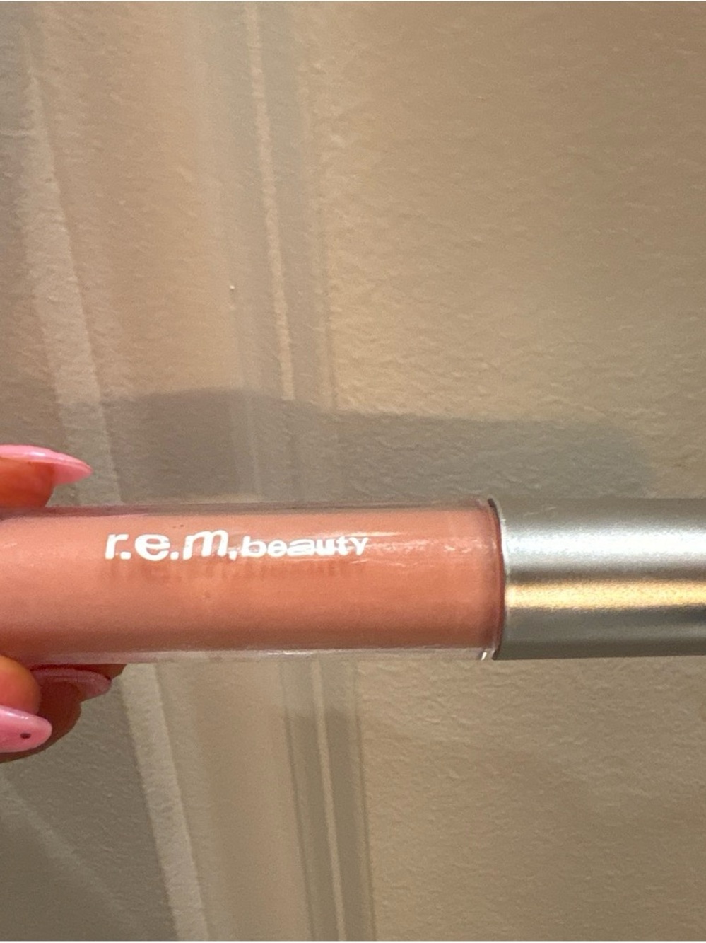 r.e.m. beauty Nude Pink Lip Gloss — Hydrating Sheer Shine